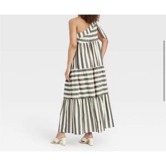 NWT 'Who What Wear' One Shoulder Sundress Womens XS Black/White Stripe w/Pockets - Picture 3 of 11